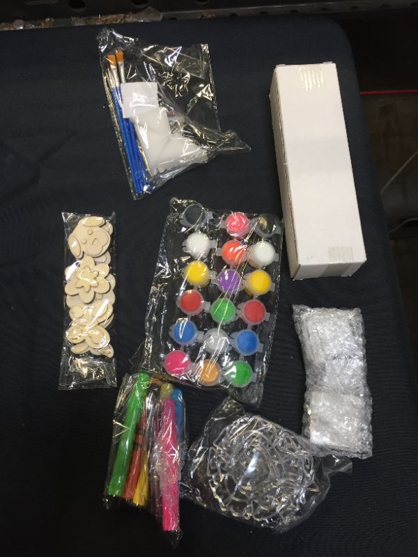 Photo 1 of Klever Kits - 4-in-1 Ultimate Craft Set
