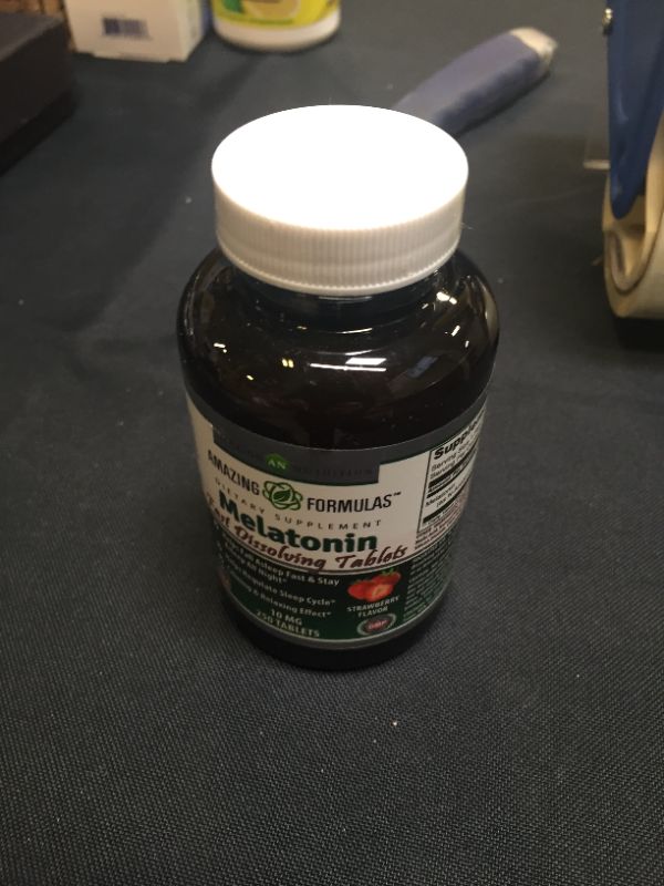 Photo 3 of Amazing Formulas Melatonin Quick Dissolve-10 Mg (250 Tablets,Strawberry)
-- bb 01 2024