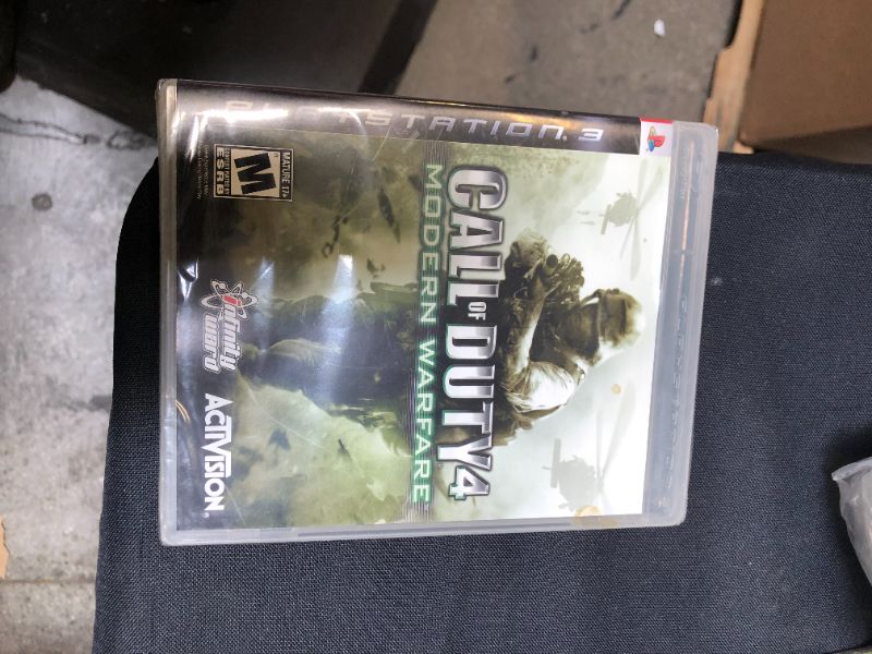 Photo 2 of Call of Duty 4: Modern Warfare - Playstation 3 (brand new, factory sealed)