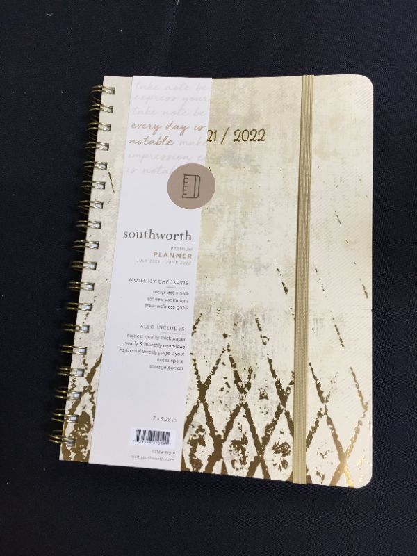 Photo 1 of 2021 AND 2022 SMALL PLANNER 