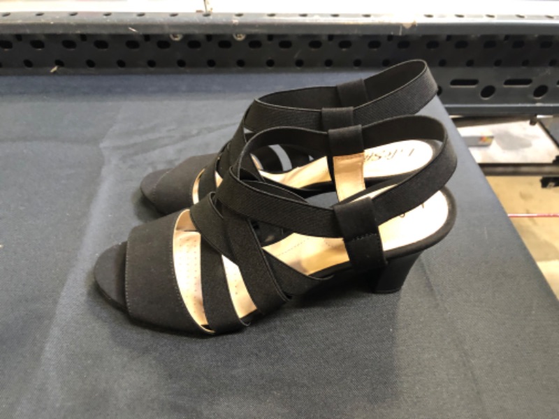 Photo 2 of women's heels black size 8W 