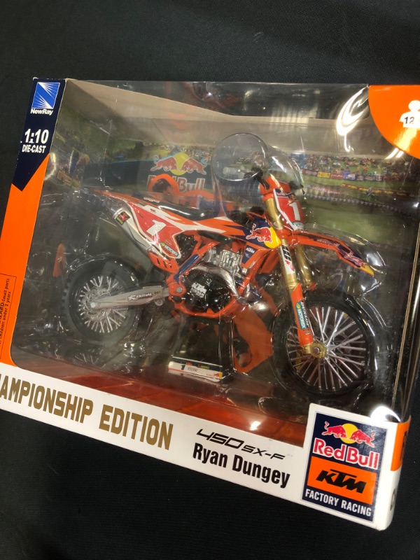 Photo 2 of championship edition ryan dungey 450 sx-f red bull 1:10