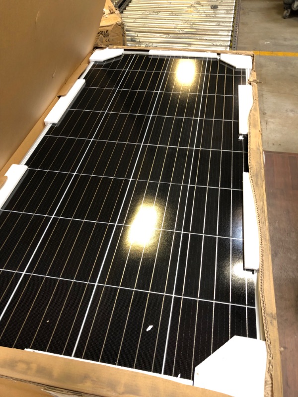 Photo 3 of Renogy 175 Watt 12 Volt Monocrystalline Grid Large System Residential Commercial House Cabin Sheds Rooftop, Marine Boat, Caravan
(UNABLE TO TEST FUNCTIONALITY)
