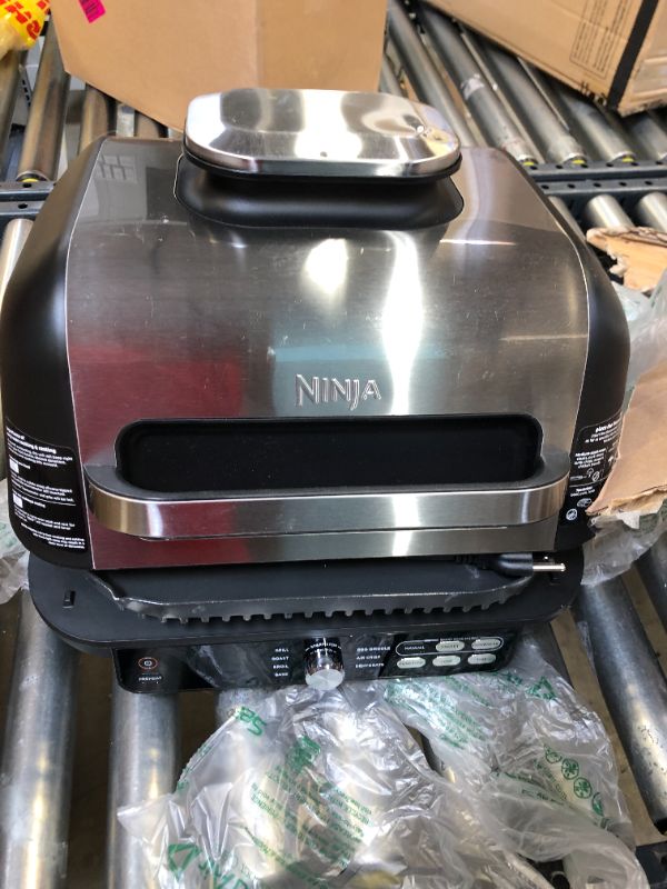 Photo 3 of Ninja IG651 Foodi Smart XL Pro 7-in-1 Indoor Grill/Griddle Combo, use Opened or Closed,Black
(SCRATCHES AND DENT)
