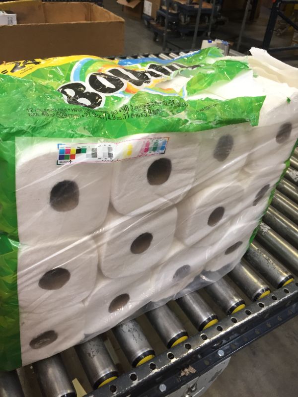 Photo 2 of Bounty Select-A-Size Paper Towels, White, 12 Double Roll
(DAMAGED/DIRTY)
