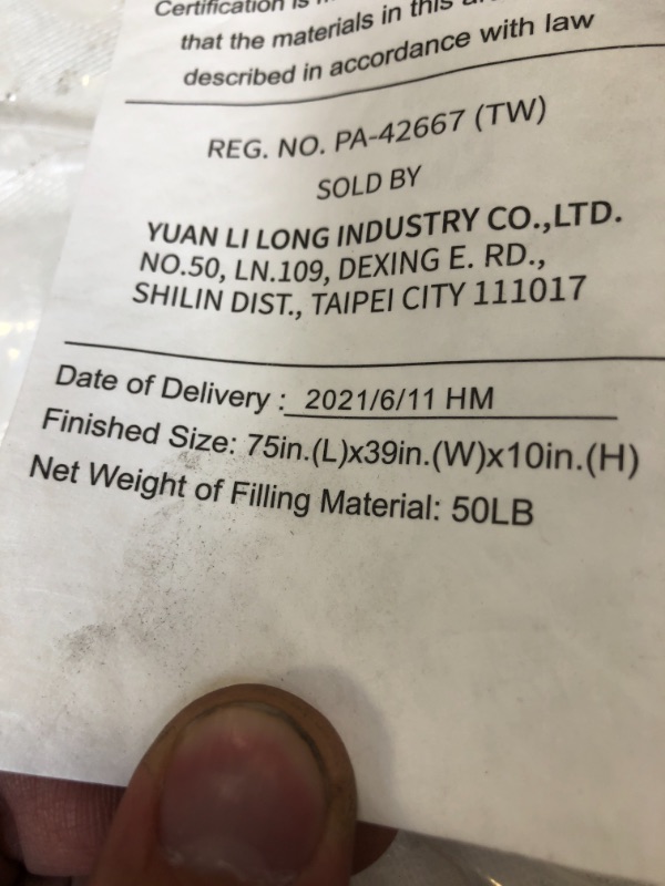 Photo 1 of Twin Mattress, Avenco Hybrid Twin Mattress for Kids, 10 Inch Pocket Spring and Gel Memory Foam Mattress Twin, Medium Firm, Strong Edge Support, CertiPUR-US, 100 Nights Trial.
MAYBE DUSTY FROM TRANSIT.
