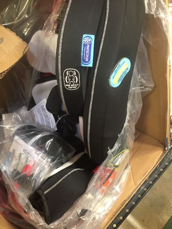 Photo 4 of Graco 4Ever DLX 4 in 1 Car Seat Infant to Toddler Car Seat, with 10 Years of Use, Fairmont

