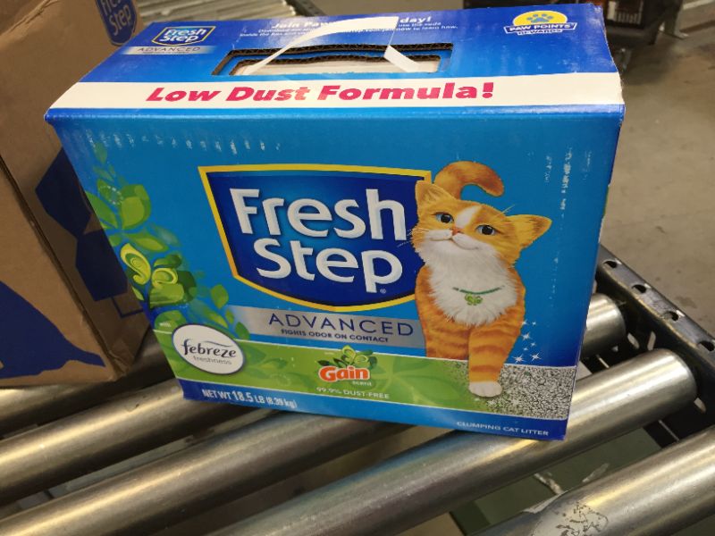 Photo 2 of Fresh Step Advanced Refreshing Gain Scented Clumping Clay Cat Litter, 18.5-lb box, 2 pack