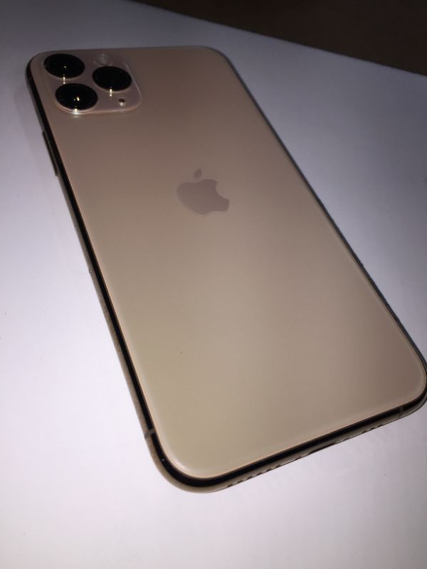 Photo 7 of Apple iPhone 11 Pro, US Version, 256GB, Gold - Unlocked (Renewed)
