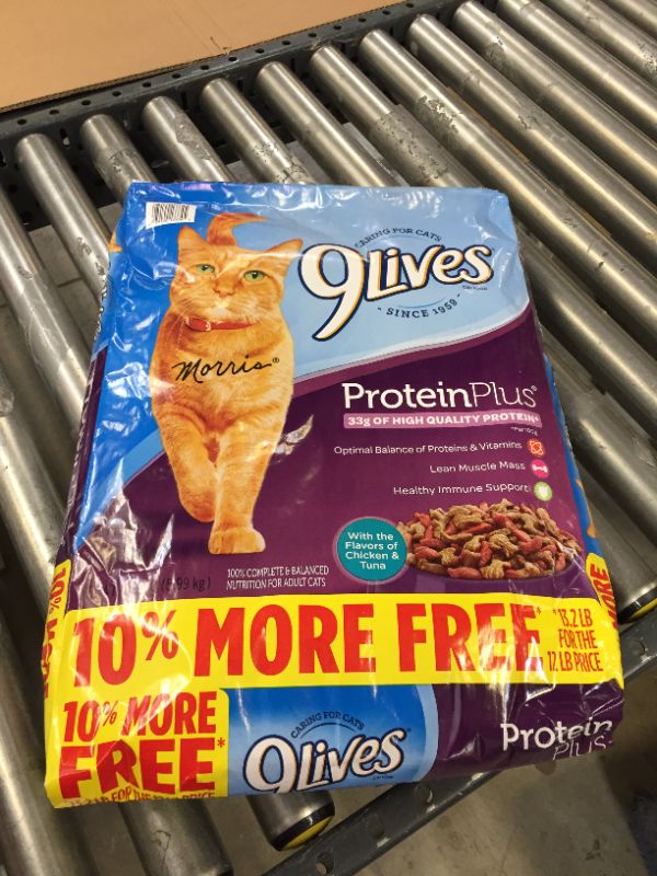 Photo 2 of 9Lives Protein Plus Dry Cat Food Bonus Bag, 13.2Lb (Discontinued by Manufacturer)
EXP DATE 4/22/2022