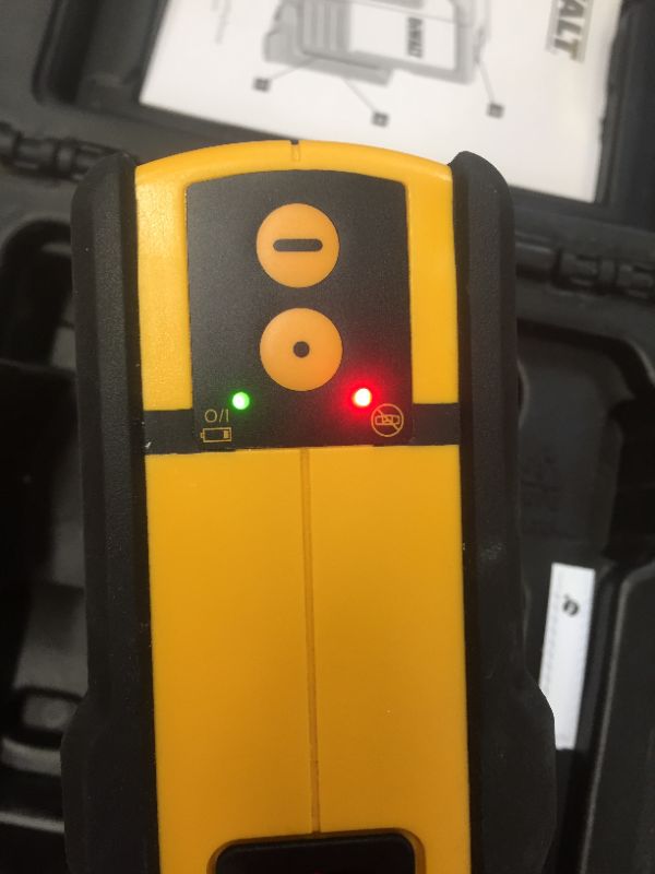 Photo 3 of 165 ft. Red Self-Leveling 5-Spot & Horizontal Line Laser Level with (3) AA Batteries & Case
