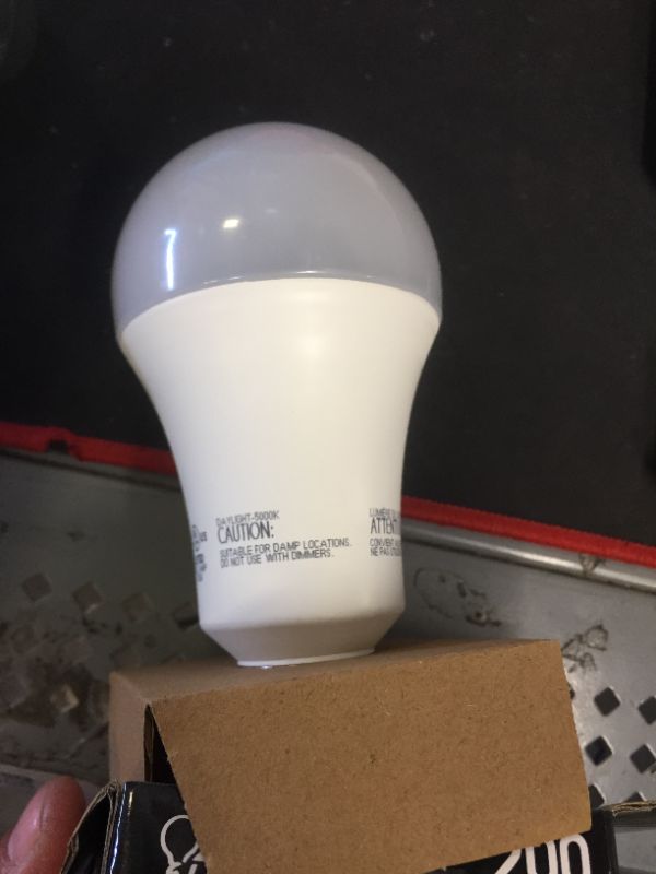 Photo 2 of 200-Watt Equivalent A21 Non-Dimmable Bright LED Light Bulb in Daylight (5000K)
