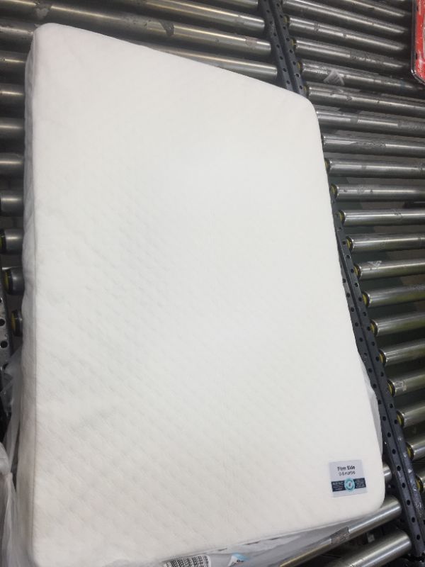 Photo 1 of 26X38 TODLR MATTRESS
