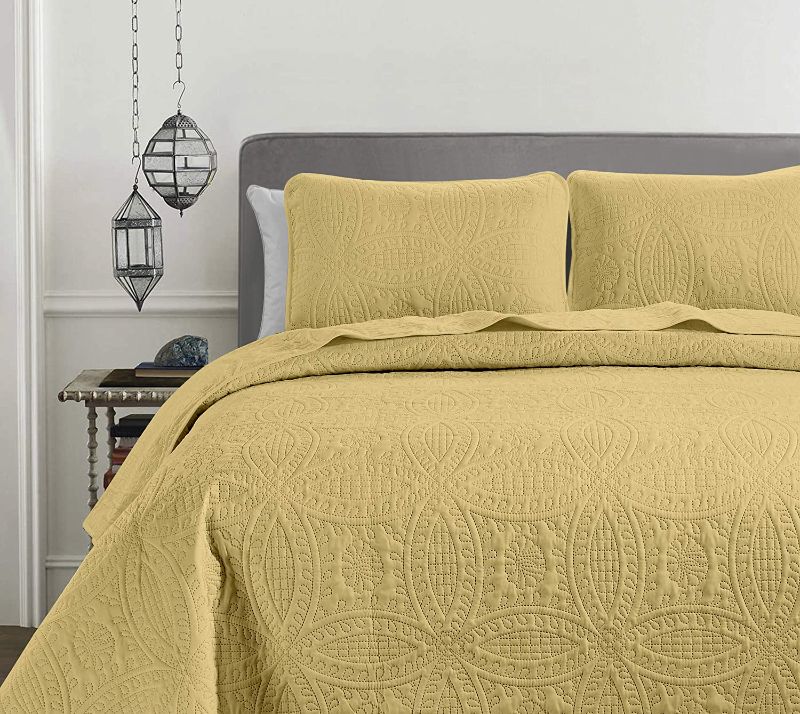 Photo 1 of Austin Oversized Bedspread ONLY, QUEEN YELLOW 