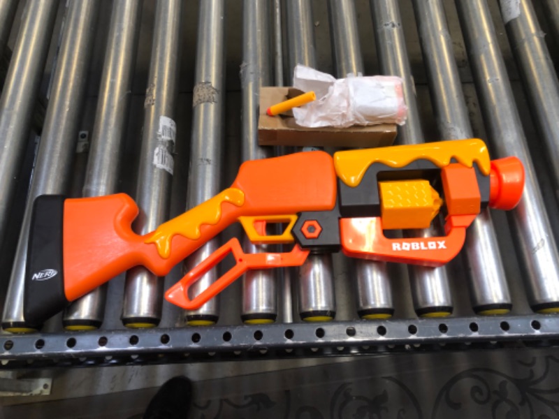 Photo 1 of NERF Roblox Adopt Me!: Bees! Lever Action Dart Blaster, Rotating 8-Dart Drum, 8 Elite Darts, Code to Unlock in-Game Virtual Item
