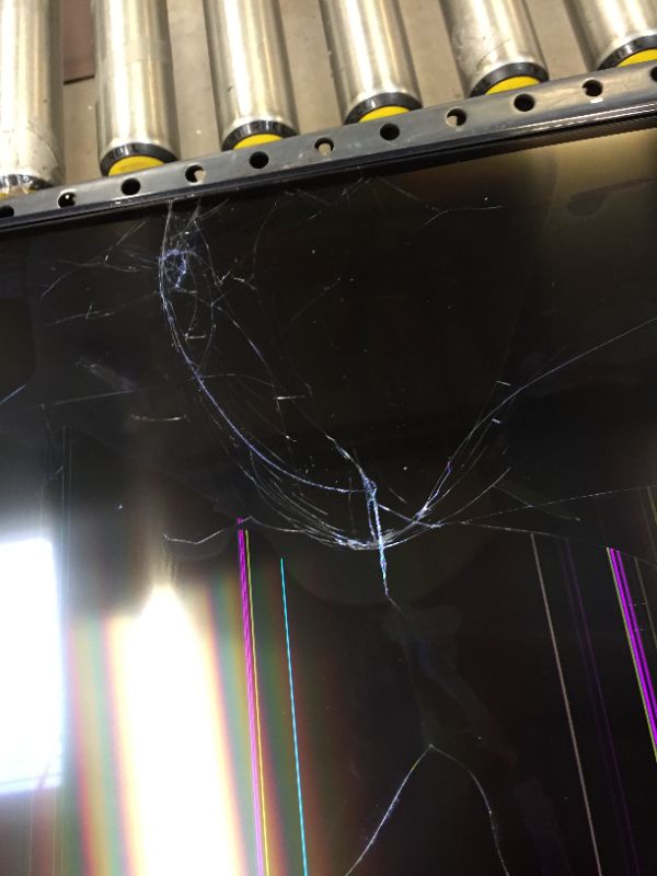 Photo 2 of DAMAGED. LG NanoCell 75 Series 43” Alexa Built-in 4k Smart TV (3840 x 2160), 60Hz Refresh Rate, AI-Powered 4K Ultra HD, Active HDR, HDR10, HLG (43NANO75UPA, 2021) SELLING FOR PARTS.