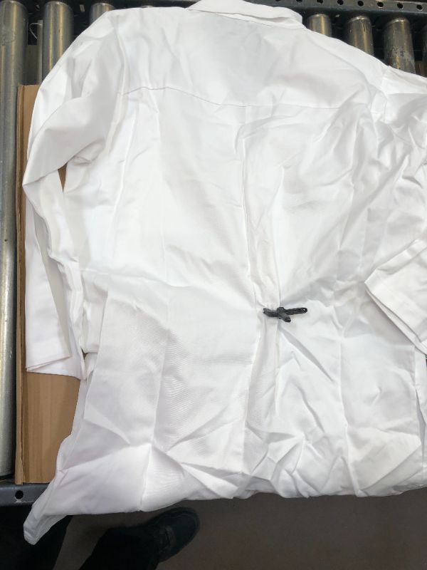 Photo 2 of lab coat color white size small 