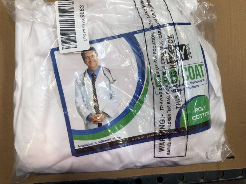 Photo 3 of lab coat color white size small 