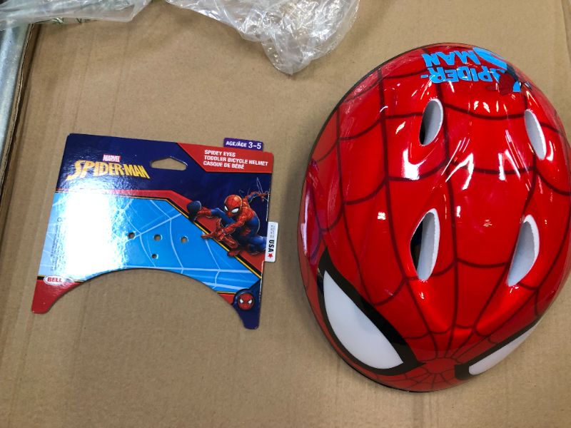 Photo 4 of Bell 7073384 Spiderman SPIDEY EYES Toddler Helmet ages 3-5 
