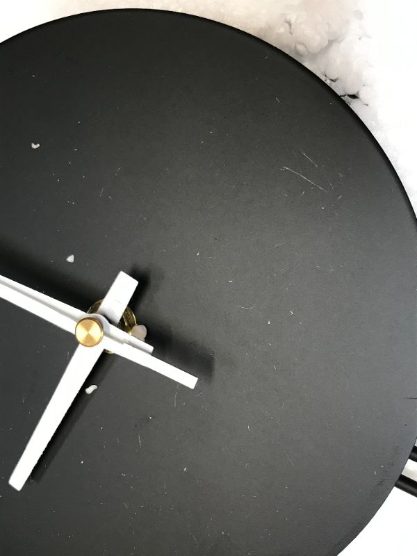 Photo 2 of 17 inches clock color black and white