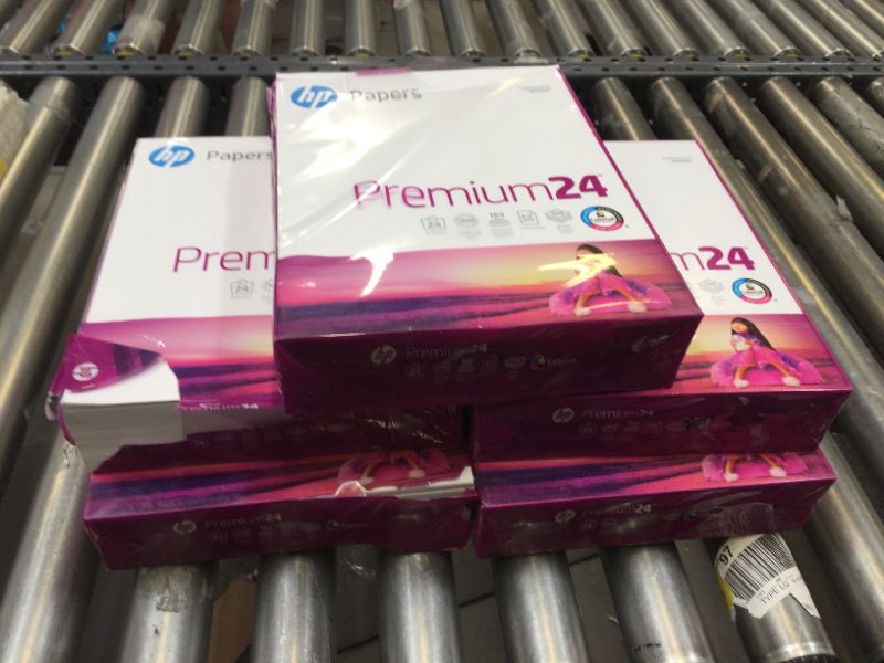 Photo 2 of HP Premium24 Paper 100 Bright 24lb 8.5 x 11 Ultra White 500/Ream 112400
(MINOR DAMAGES TO PACKAGING POSSIBLY MISSING SOME PAPERS)