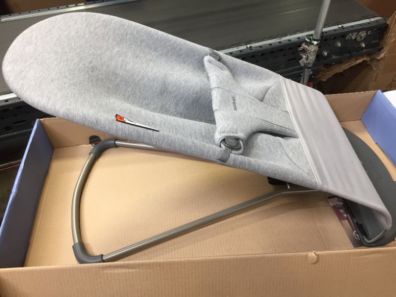 Photo 2 of 
BABYBJÖRN Bouncer Bliss, 3D Jersey, Light Grey

