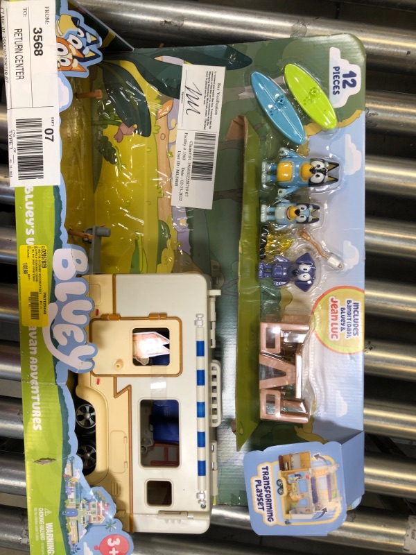 Photo 2 of Bluey Ultimate Caravan Adventures - Caravan Playset and Three 2.5-3" Figures & 4WD Family Vehicle with 2 Surfboards
