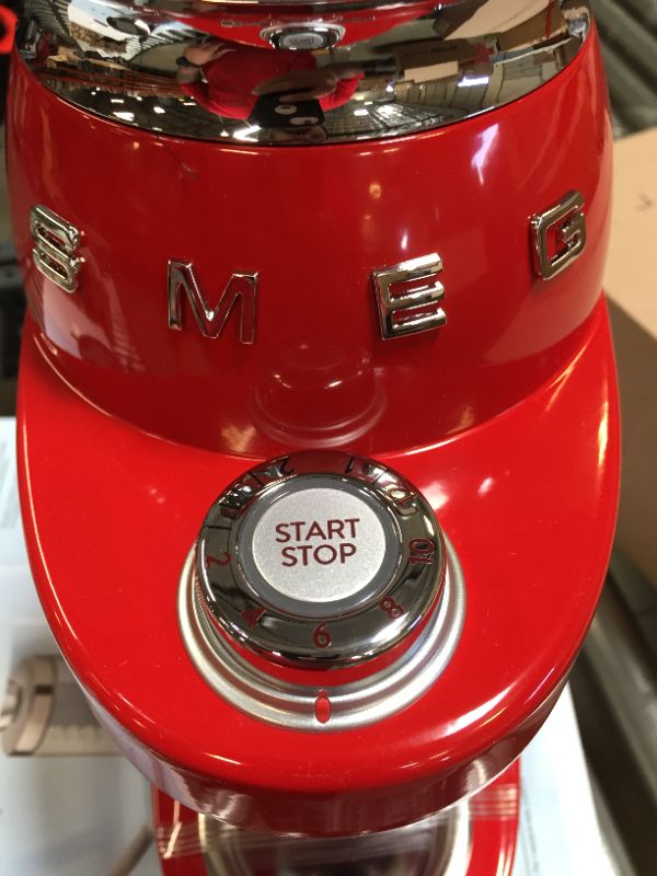 Photo 4 of Smeg 50's Retro Style Aesthetic Coffee Grinder, CGF01 (Red)
