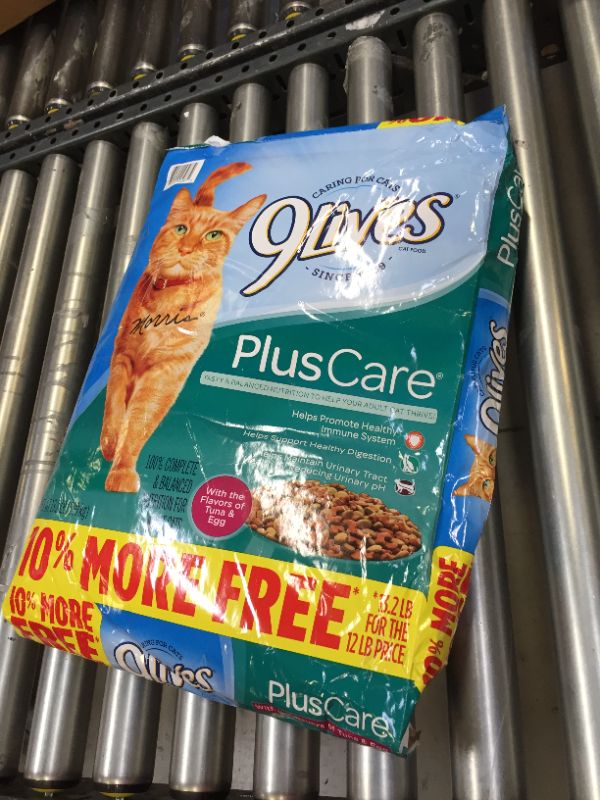 Photo 2 of 9Lives Plus Care Dry Cat Food, 13.3 Lb (Discontinued by Manufacturer) best if used by 05/28/2022