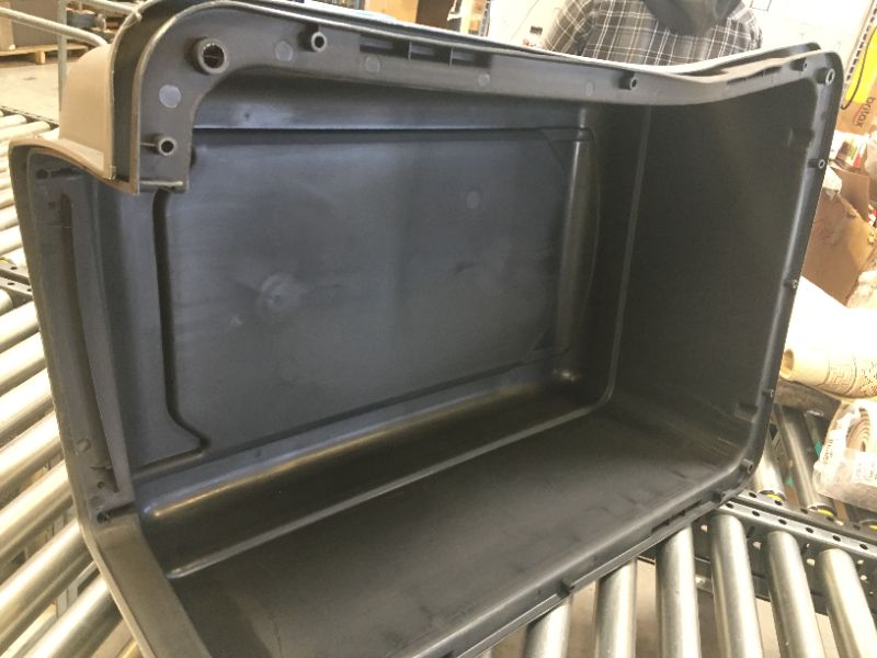 Photo 1 of ASPEN PET Pet Porter Dog Kennel, LARGE  50-70 lbs  --- DENTED -- missing door and hardware 
