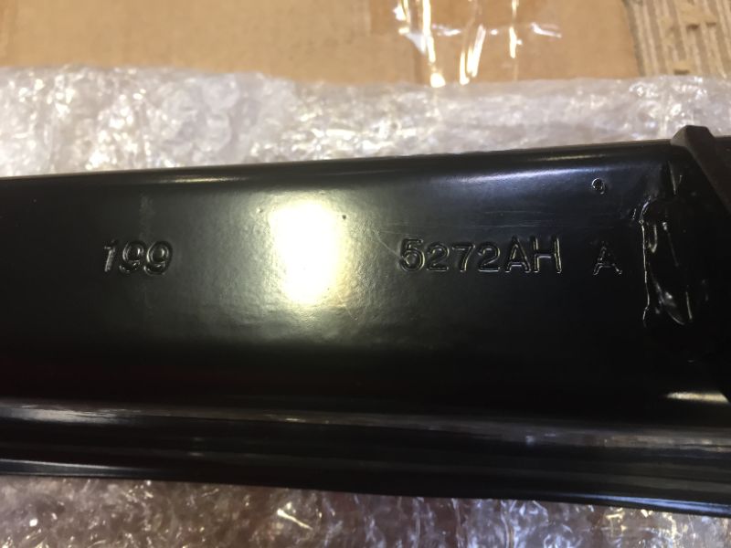 Photo 1 of 07-15 JEEP PATRIOT PASSENGER RIGHT REAR LOWER LOCATING CONTROL ARM OEM 5272AHA