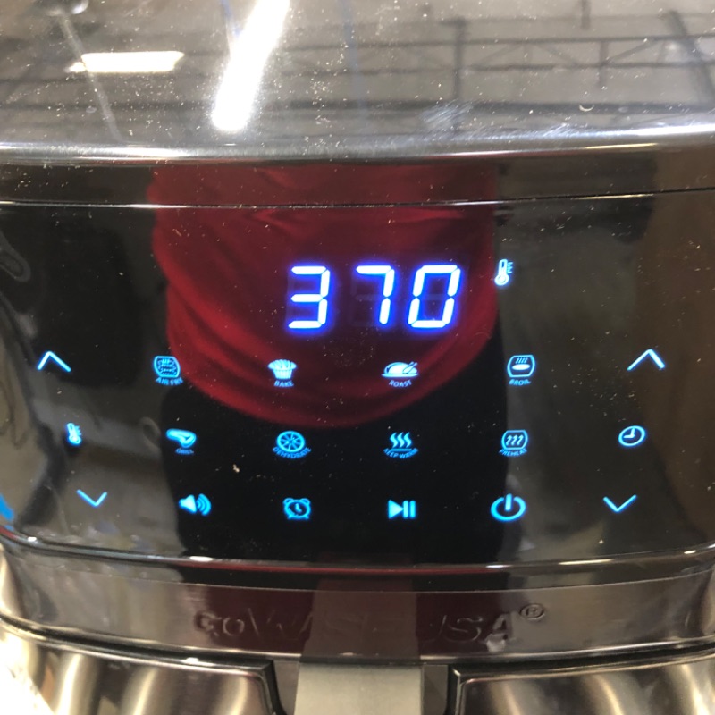 Photo 3 of GoWISE USA 7-Quart Air Fryer & Dehydrator MAX STEEL XL- with Touchscreen Display with Stackable Dehydrating Racks, with Preheat & Mute Functions + 100 Recipes
(MISSING ACCESORIES)
