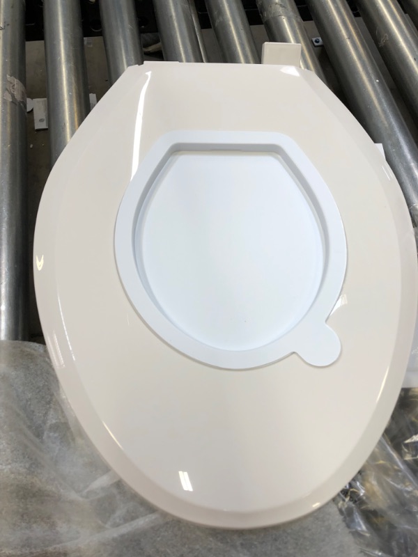 Photo 2 of Hover Cat Seat Cat Toilet Training Kit Includes Toilet Seat Plus 4 Training Plates