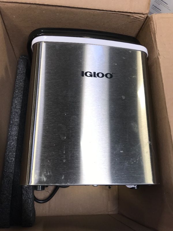 Photo 1 of Igloo ICEB26HNSS Automatic Self-Cleaning Portable Electric Countertop Ice Maker Machine 