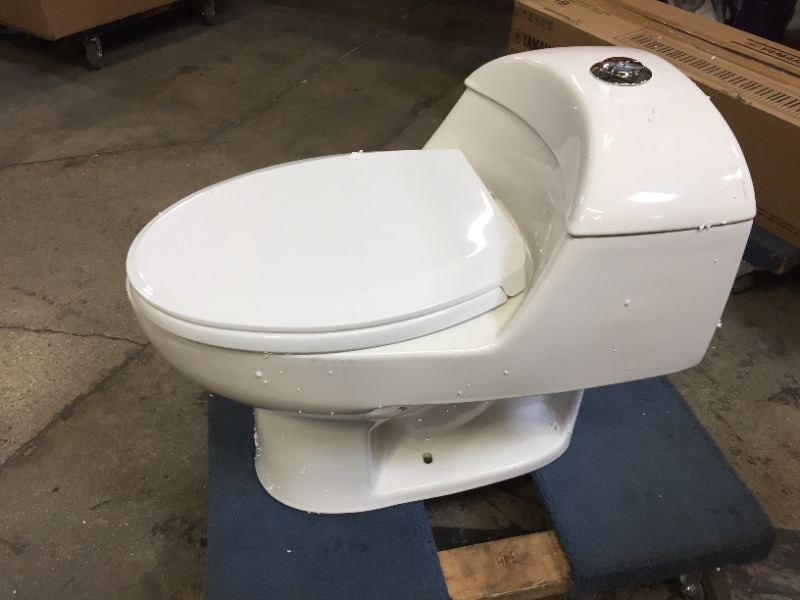 Photo 1 of  One Piece Toilet White----dirty 
