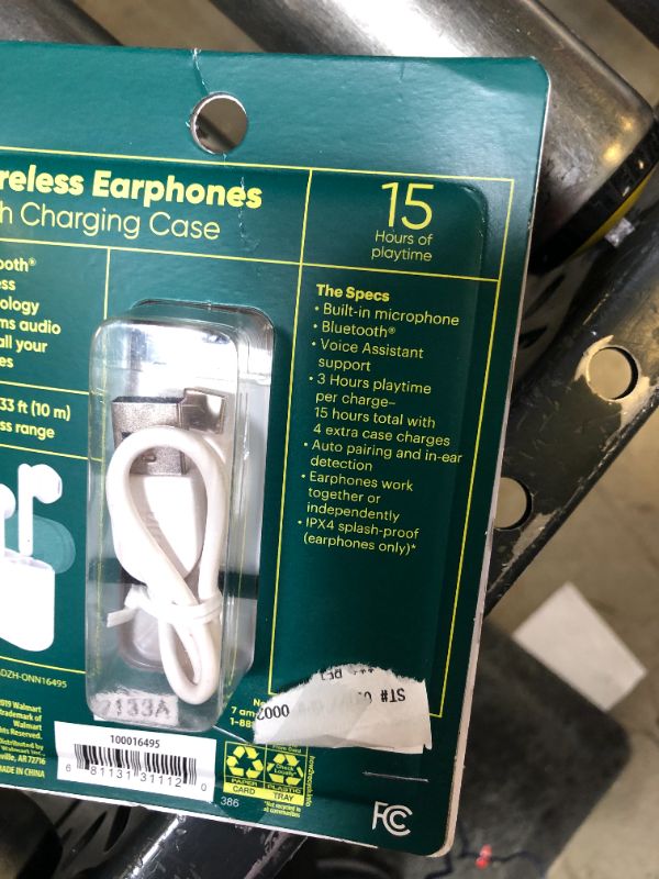 Photo 1 of onn. Groove True Wireless Earphones, White IPX4 Splash proof w/Charging Case 
(UNABLE TO TEST FUNCTIONALITY)

