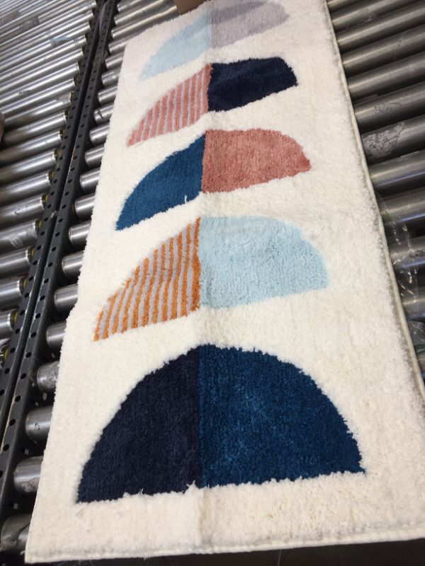 Photo 1 of 47inx20in graphic carpet rug POLYESTER