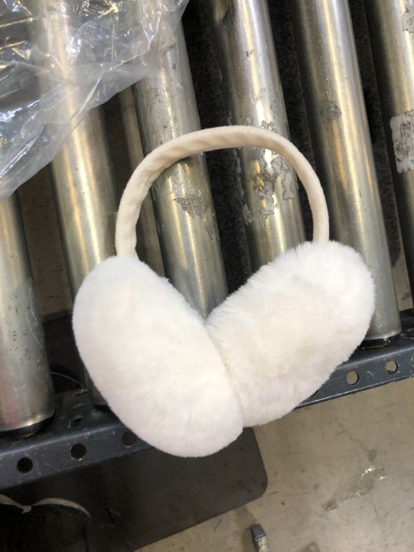 Photo 1 of Generic earmuffs 