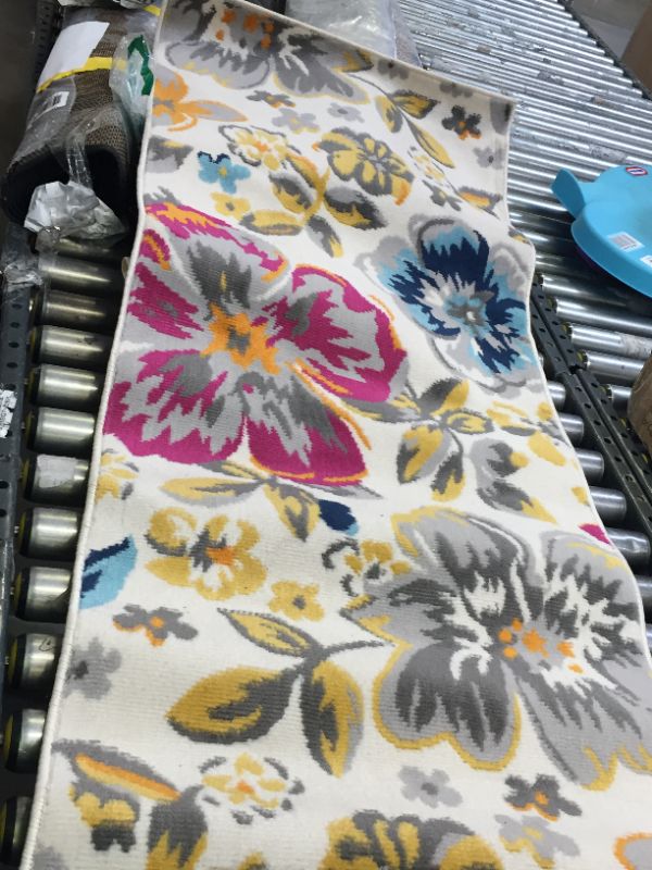 Photo 1 of 2' X 7'2" RUNNER RUG FLORAL 