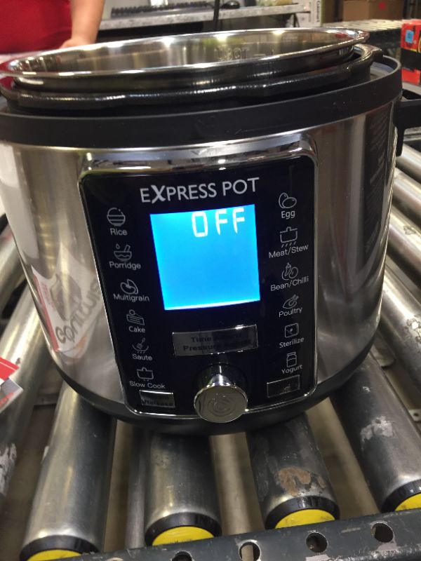 Photo 1 of Gourmia GPC965 Digital Multi-Functional Pressure Cooker - Automatic Pressure Release - Adjustable Pressure Control - 13 Cook Modes - Removable Stainless Steel 6 Qt Pot
(STEAM VALVE IS LOOSE)
