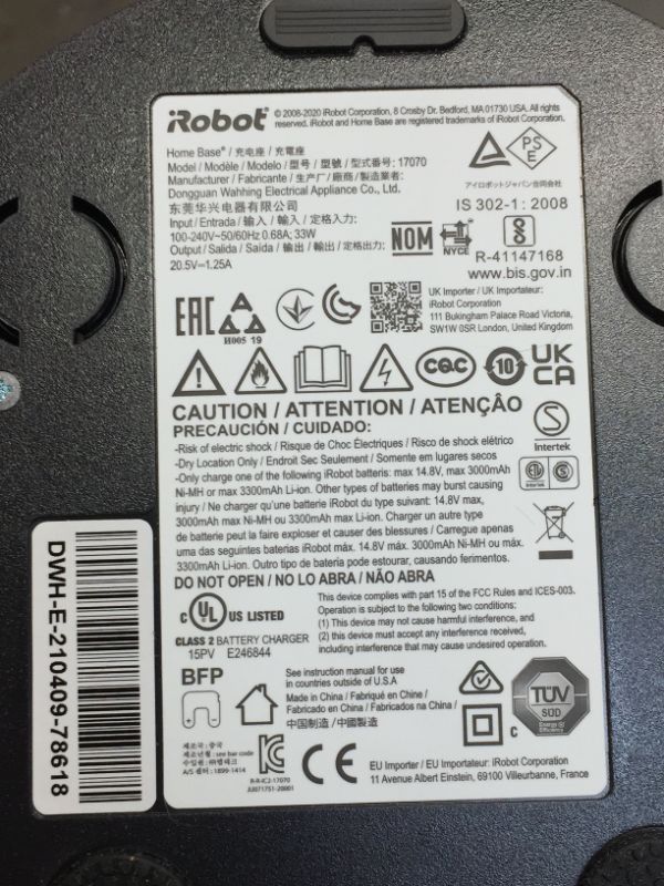 Photo 6 of iRobot Roomba 694 Robot Vacuum-Wi-Fi Connectivity, Personalized Cleaning Recommendations, Works with Alexa, Good for Pet Hair, Carpets, Hard Floors, Self-Charging, Roomba 694
(UNABLE TO TEST FUNCTIONALITY)
