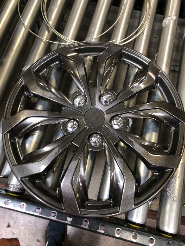 Photo 1 of Pilot 16 Set of 4 Automotive Performance Wheel Covers Gunmetal Finish
(MINOR SCRATCHES AND SCUFFS)