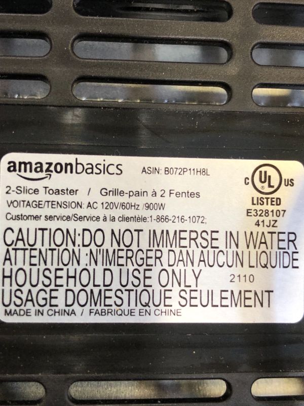 Photo 6 of Amazon Basics 2 Slice, Extra-Wide Slot Toaster with 6 Shade Settings, Black
(DIRTY)
