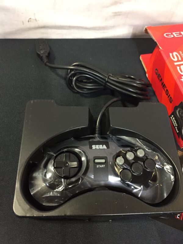 Photo 3 of Retro-Bit Official Sega Genesis Controller 6-Button Arcade Pad for Sega Genesis - Original Port (Black)
DAMAGE TO PACKAGING 