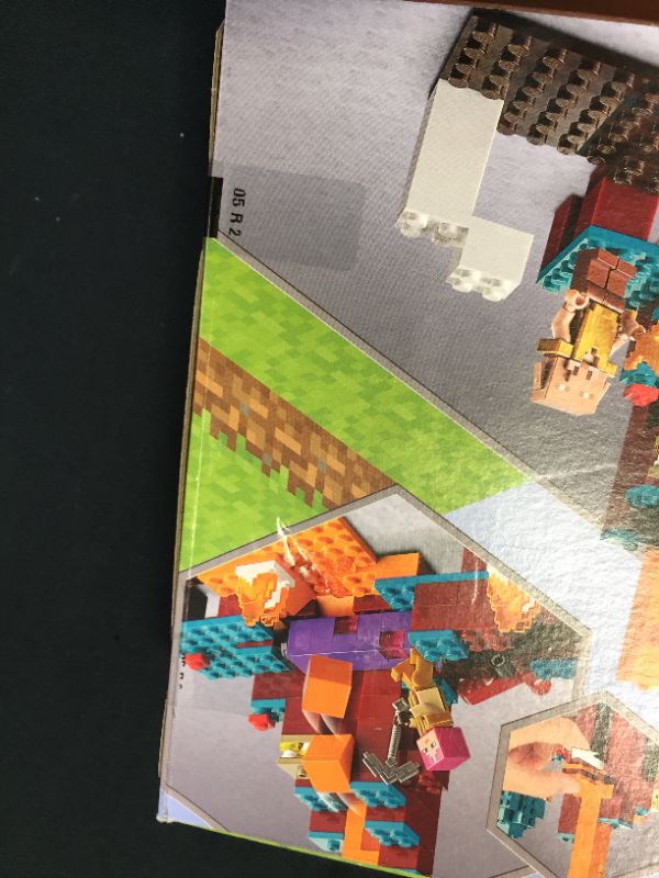 Photo 3 of LEGO Minecraft The Warped Forest 21168 Hands-on Minecraft Nether Creative Playset; DAMAGE TO PACKAGING 