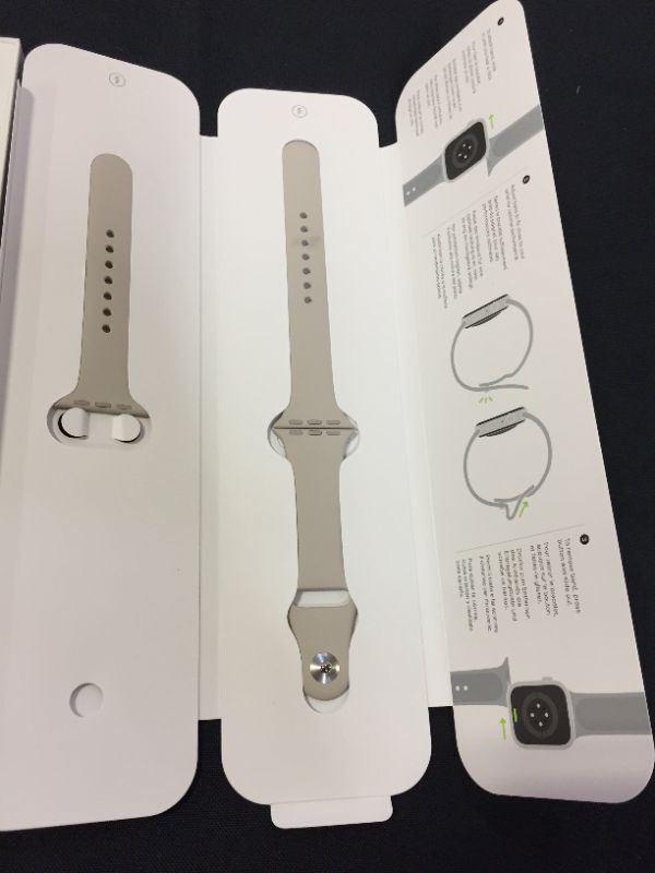 Photo 9 of Apple Watch Series 7 [GPS 41mm] Smart Watch w/ Starlight Aluminum Case with Starlight Sport Band. Fitness Tracker, Blood Oxygen & ECG Apps, Always-On Retina Display, Water Resistant
(MINOR STAINS ON WRISTBAND, DAMAGES TO PACKAGING)