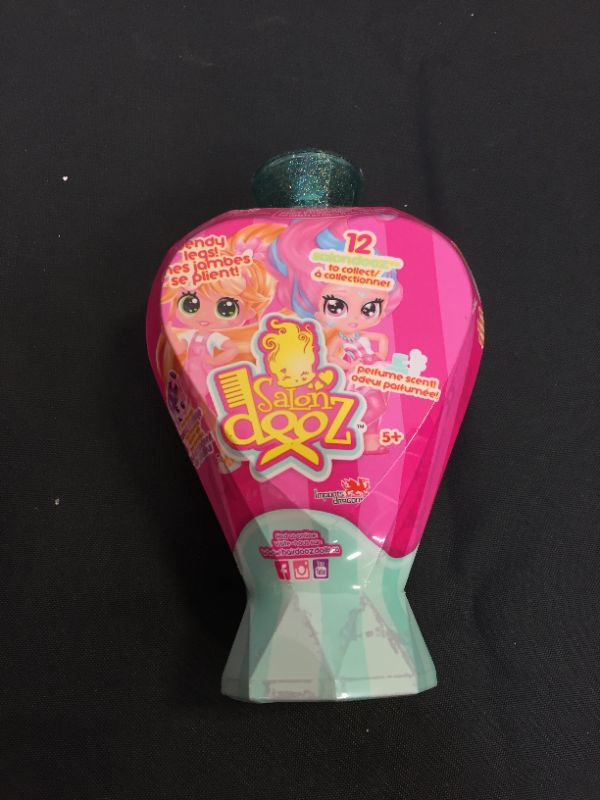 Photo 2 of Hairdooz Salondooz Surprise Doll in Shampoo Bottle