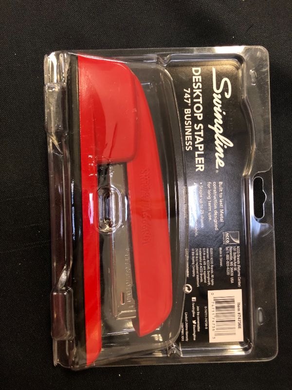 Photo 3 of Swingline Stapler, 747 Iconic Desktop Stapler, 25 Sheet Capacity, Desk, Office, Rio Red (74736)