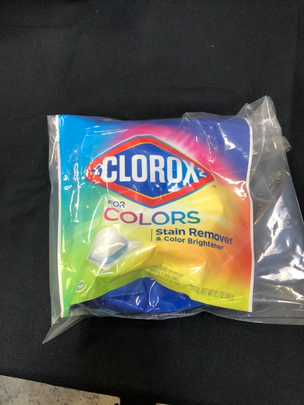 Photo 2 of Clorox 2 for Colors - Stain Remover and Color Brightener Packs, 20 Count (Package May Vary)