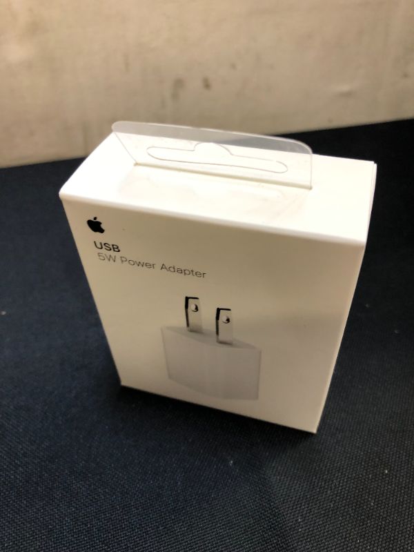 Photo 1 of Apple 5W USB Power Adapter
